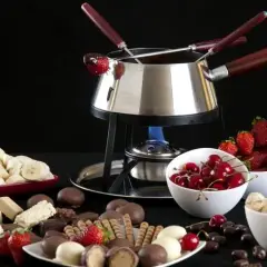 Jak zrobić idealne fondue czekoladowe w domu? Przepis krok po kroku