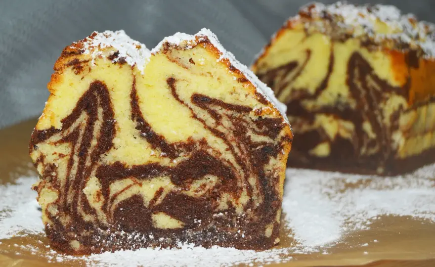 Babka marmurkowa na oleju - wilgotna i idealna na dłużej