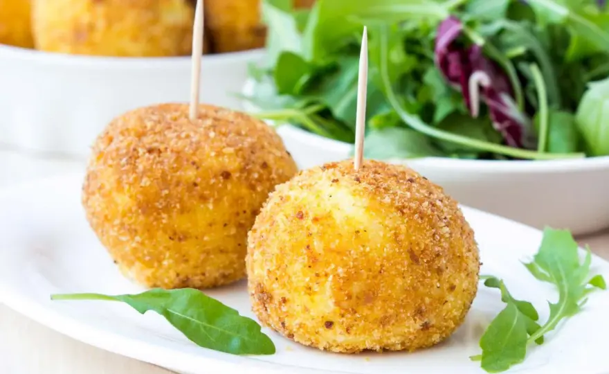 Arancini na obiad? Jak zrobić idealne kulki ryżowe