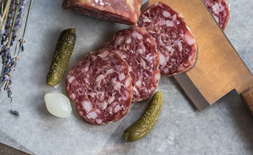 Salami - z czego jest i jak wybrać dobre?