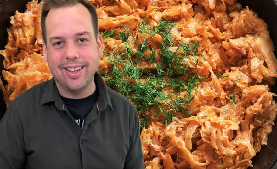 Kapusta zasmażana jak u babci - prosty przepis i sekrety smaku